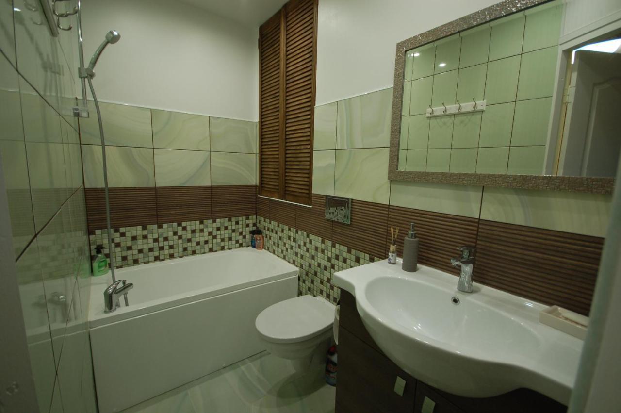 Ludvika Elegance Apartment Liepāja Kültér fotó