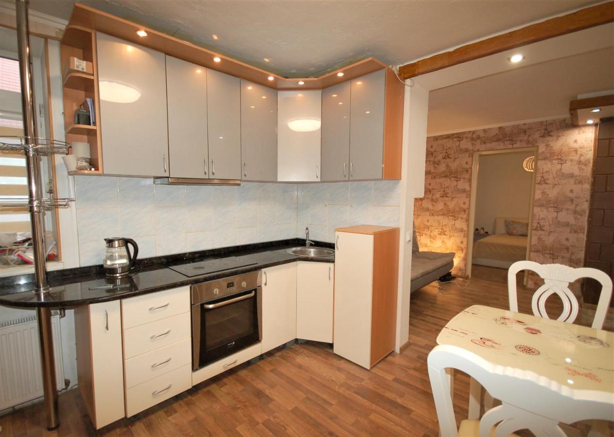 Ludvika Elegance Apartment Liepāja Kültér fotó